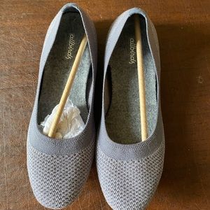 Allbirds flat shoes size 8.5